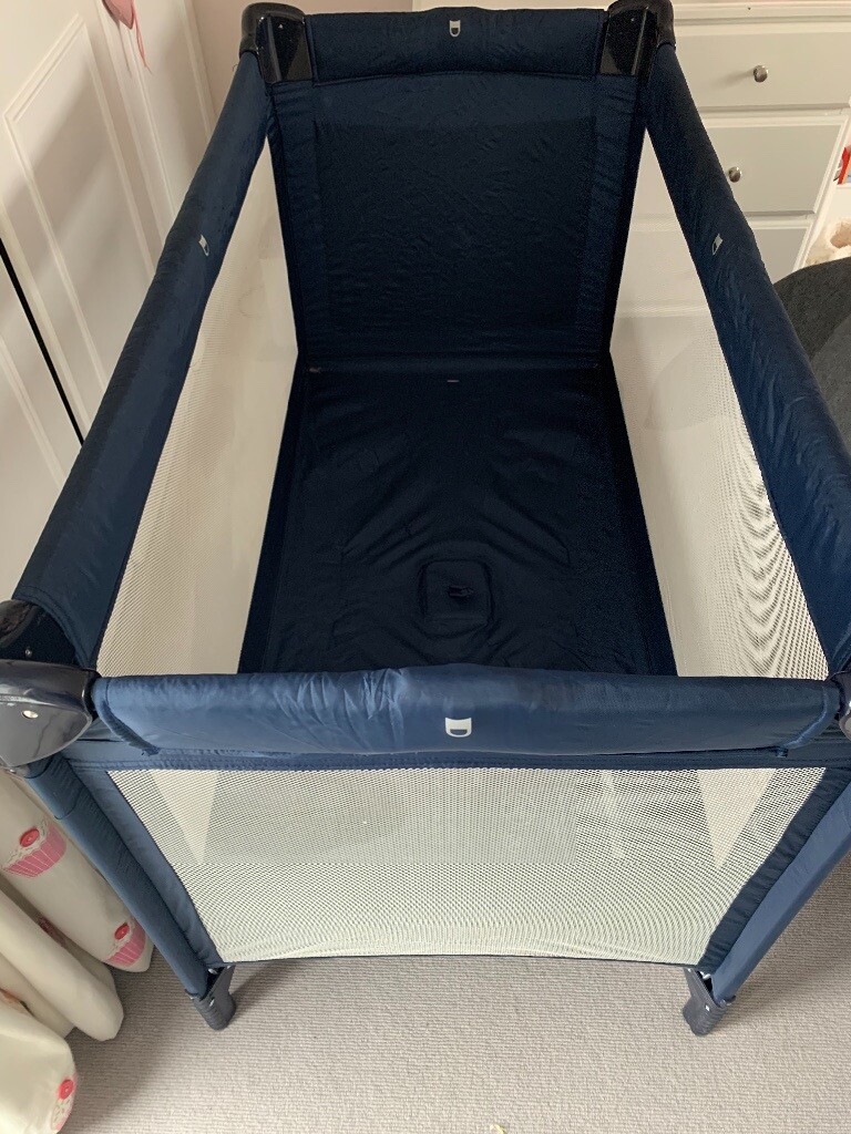 baby dan travel cot